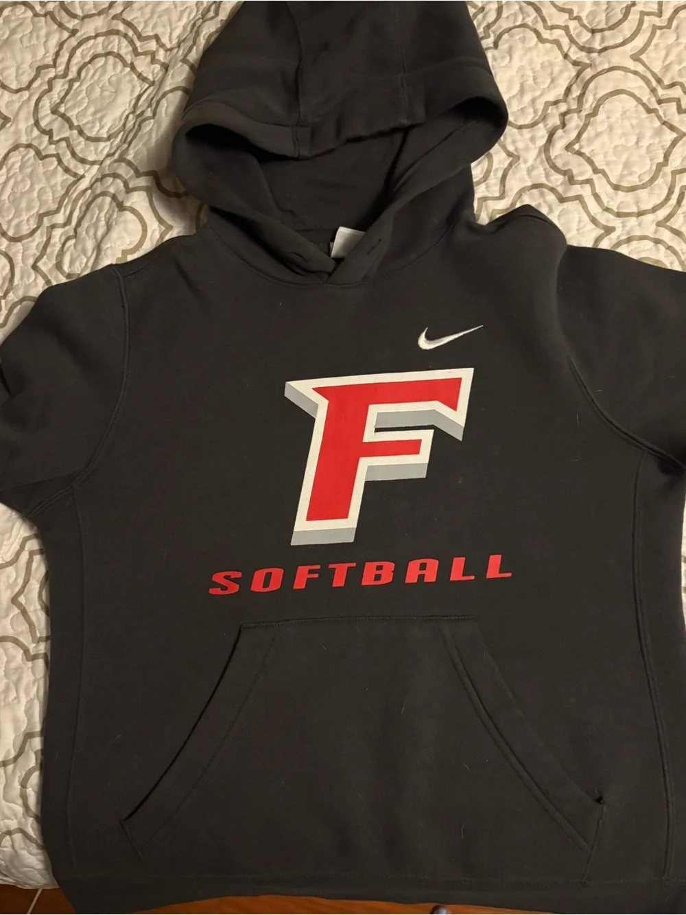 Fairfield U softball sweatshirt.  Like new condition.